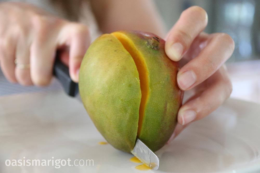 how to cut a mango st lucia style