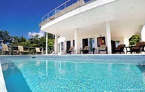 large pool sun lounge deck2